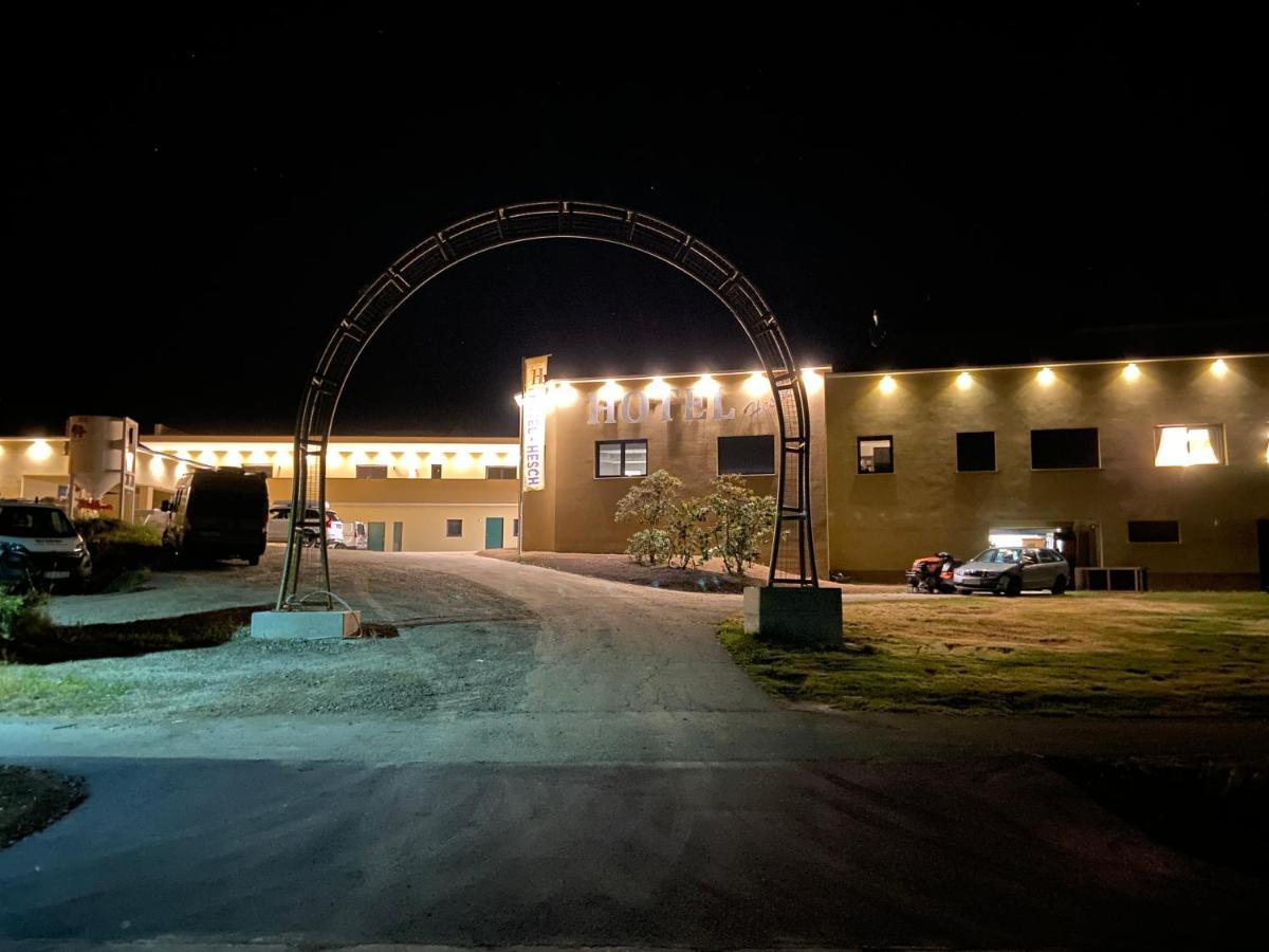 Hotel Restaurant Hesch Gabersdorf Exteriör bild