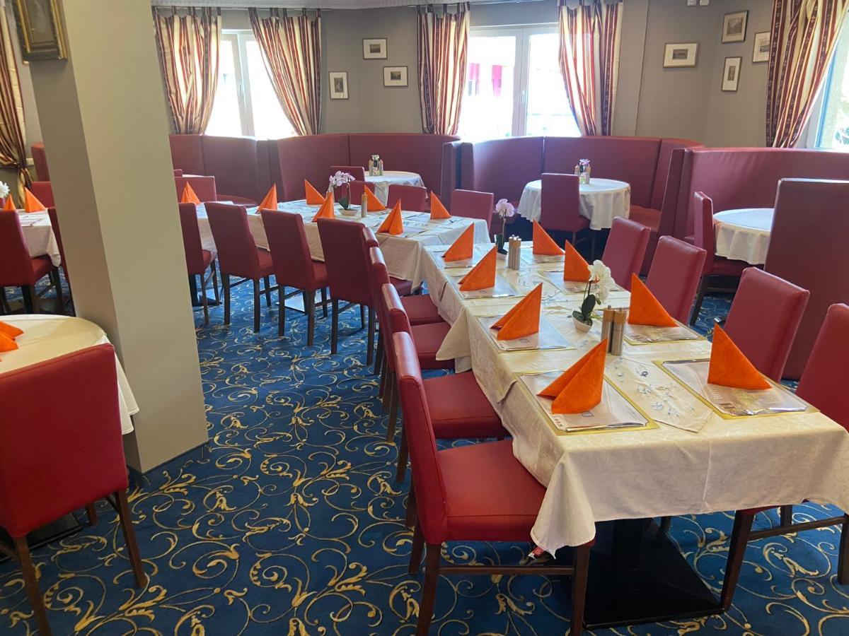Hotel Restaurant Hesch Gabersdorf Exteriör bild